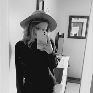 Meet your Posher, Alison